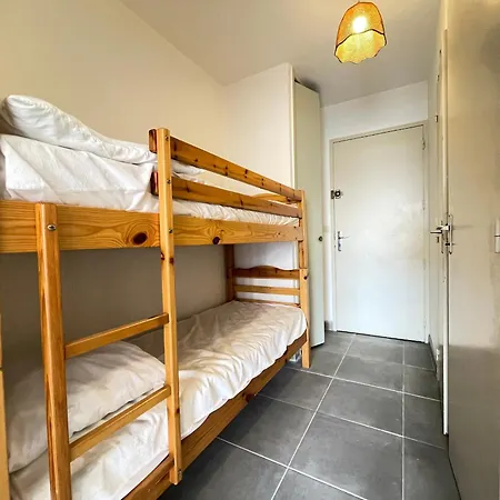 Appartement Avec Terrasse Spacieuse Et Parking à - Fr-1-338-147 *